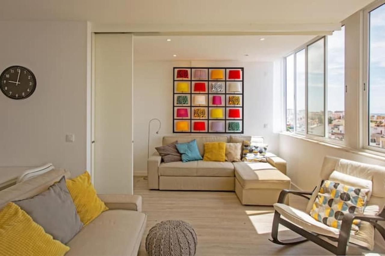 Magnificent 1 Bedroom Apartment With Views Over The Ocean コスタ・ダ・カパリカ エクステリア 写真