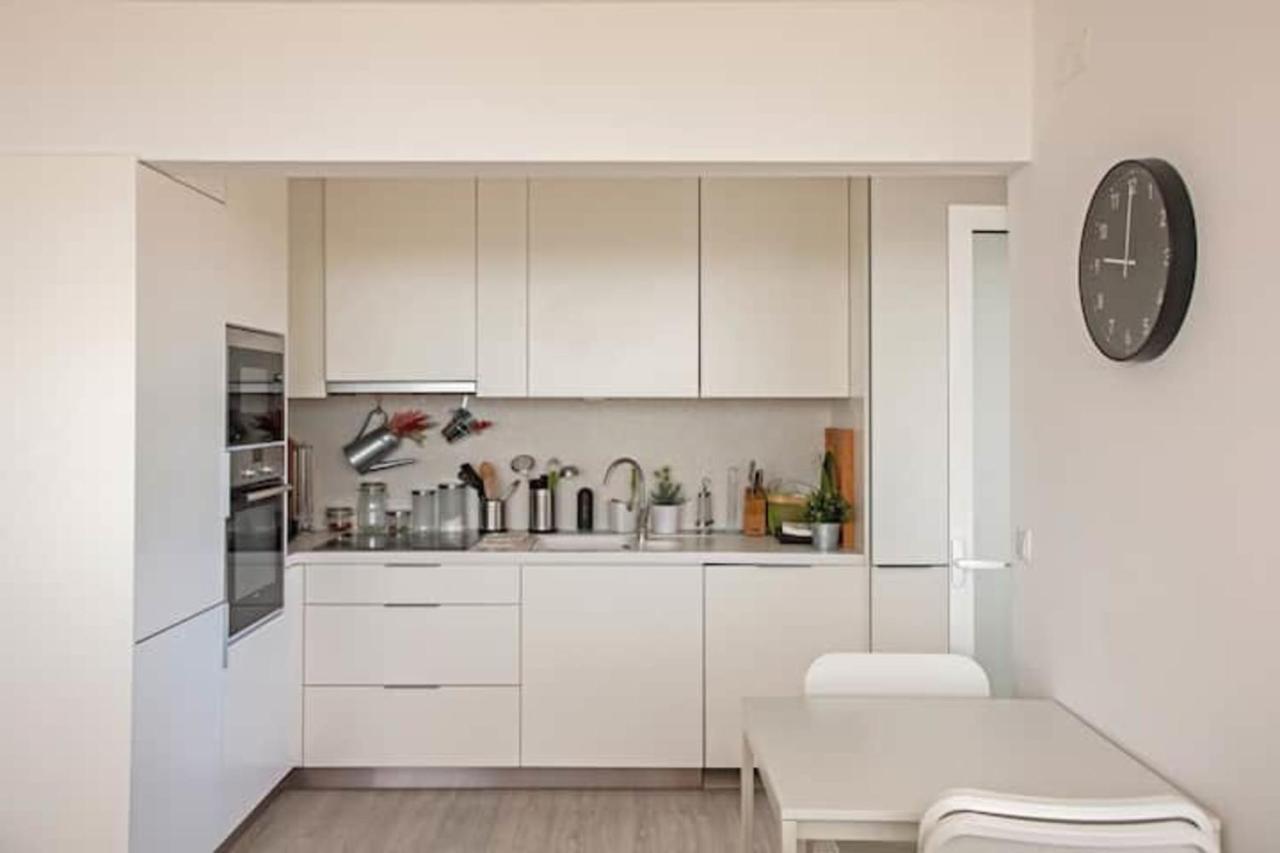 Magnificent 1 Bedroom Apartment With Views Over The Ocean コスタ・ダ・カパリカ エクステリア 写真